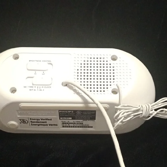 Philips White LED Alarm Clock - Picture 7 of 8